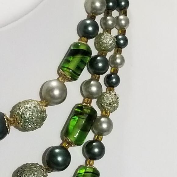 Japan three strand necklace 12" shortest layer - Picture 4 of 9